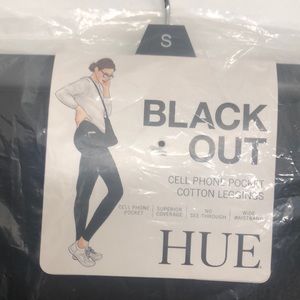 Black HUE leggings with cellphone pocket